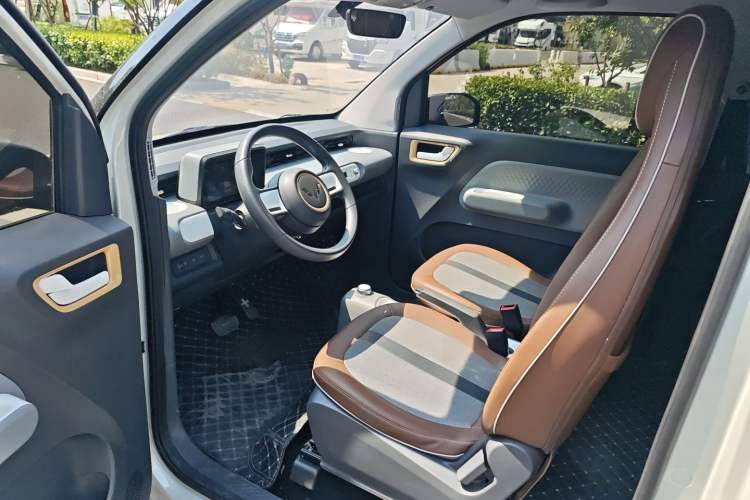 Used Wuling Hongguang MINIEV 2022 GAMEBOY 200km Gaming Edition with Lithium Iron Phosphate
