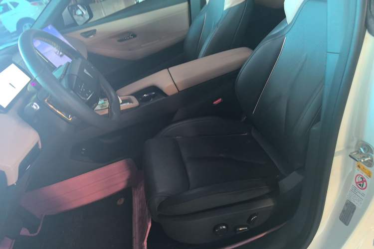 Used  SL03 2022 515 Pure Electric Version
