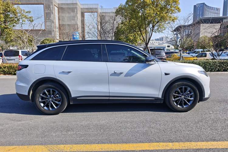 Used Leapmotor C11 2023 Range-Extended 300 Smart Enjoyment Edition
