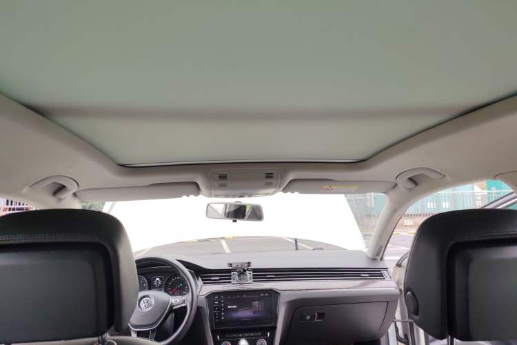 Used Volkswagen Magotan 2019 330TSI DSG Leading Model China VI Standard