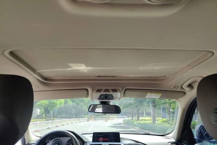 Used BMW 3 Series 2019 320Li Fashion Model
