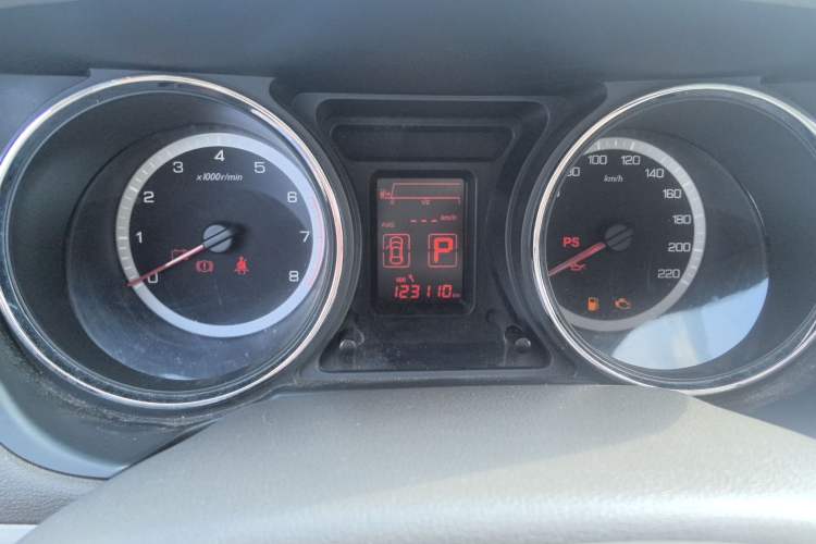 Used Dongfeng Aeolus A60 2014 1.6L Automatic Luxury Model
