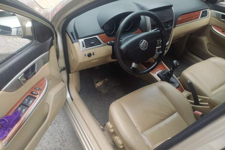 Used Buick Excelle 2013 1.5L Manual Luxury Model
