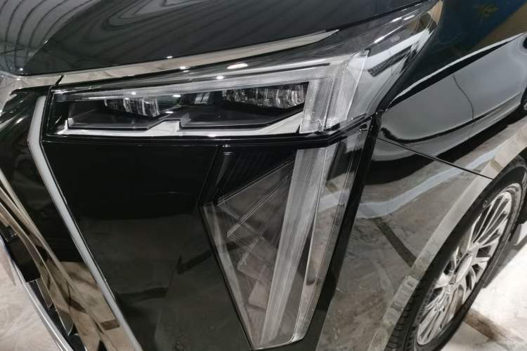 Used GAC Trumpchi M8 2025 Zongshi Series Super Hybrid Edition