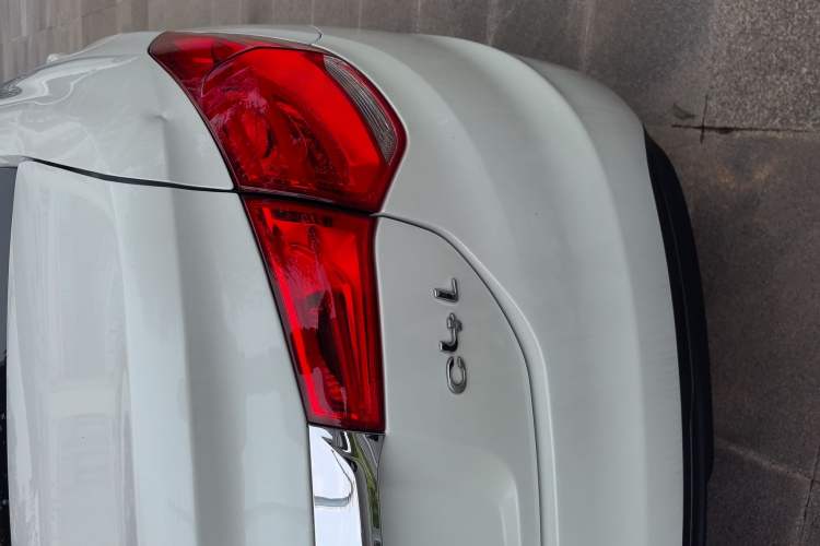 Used Citroen C4L 2013 1.8L Automatic Jingzhi Edition
