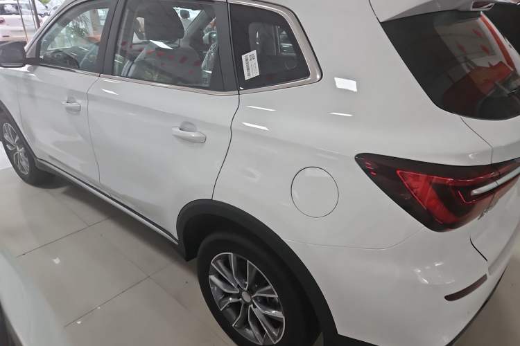 Used Roewe RX5 2025 PLUS 330TGI Automatic Trendsetting Smart Edition
