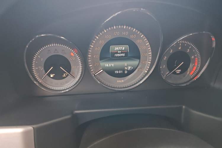 Used Mercedes-Benz GLK-Class 2015 GLK 300 4MATIC Fashion Edition Ultimate Version
