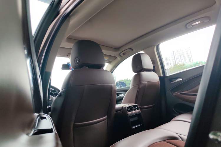 Used Buick Envision 2016 20T Two-Wheel-Drive Elite Model
