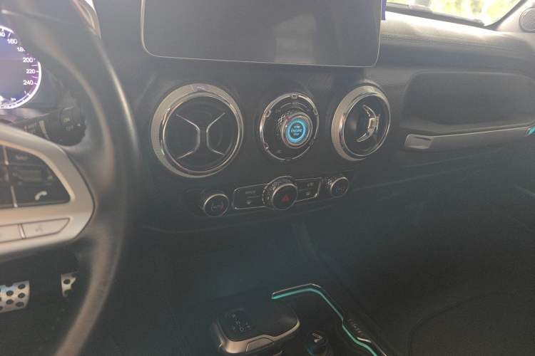 Used Beijing Auto BJ40 2023 2.0D Automatic Four-Wheel Drive Blade Hero Edition Adventurer Type