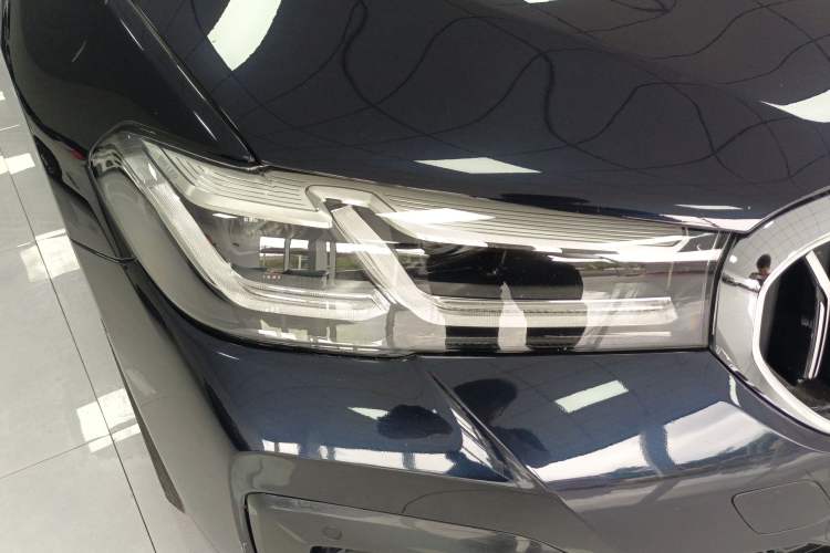 Used BMW 5 Series New Energy 2021 535Le Pioneer Edition M Sport Package
