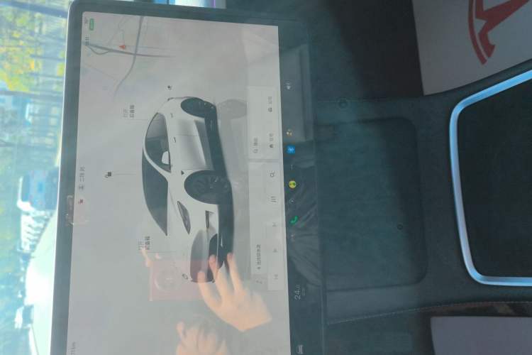 Used Tesla Model Y 2024 Long-Range All-Wheel-Drive Version