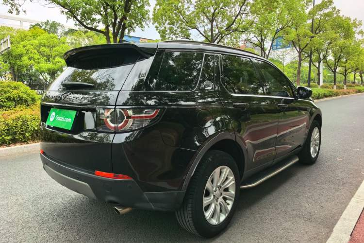 Used Land Rover Discovery Sport 2018 240 PS SE Version
