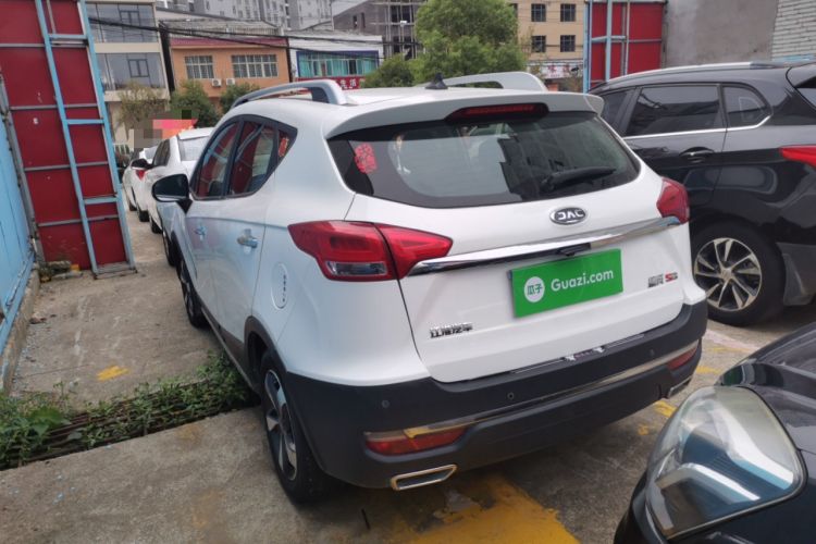 Used  Refine S3 2017 1.5L Manual Luxury Smart Model
