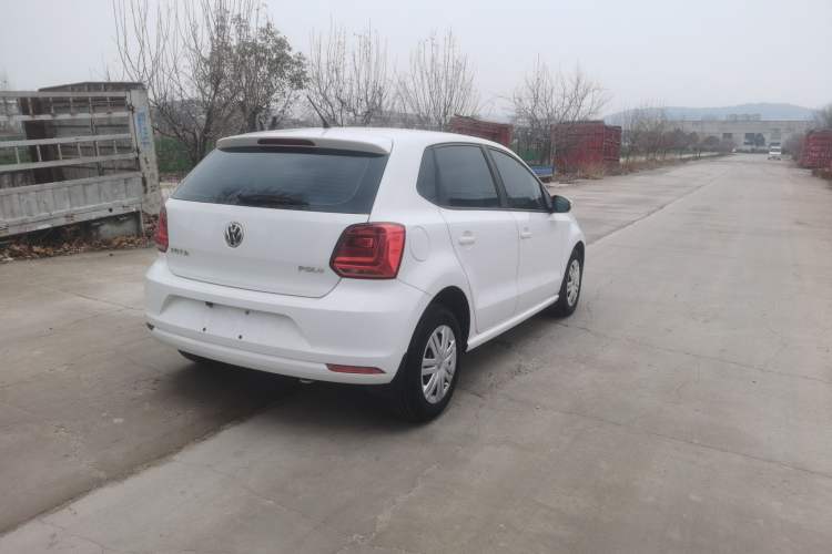 Used Volkswagen Polo 2016 1.4L Manual Fashion Model