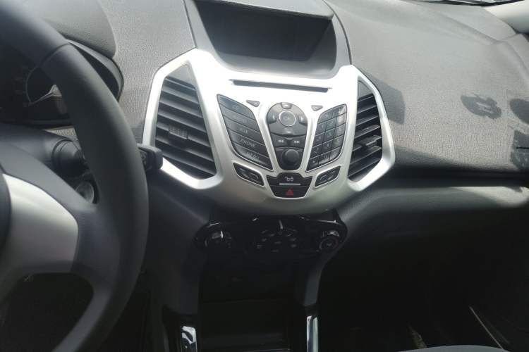 Used Ford EcoSport 2013 1.5L Manual Fashion Model
