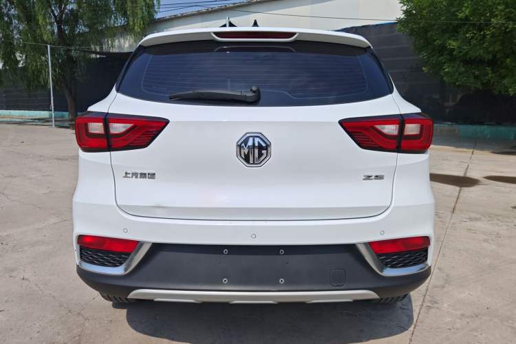 Used MG ZS 2020 Global Bestseller with 1.5L Engine Manual Transmission and a Massive 65-Inch Panoramic Sunroof Version
