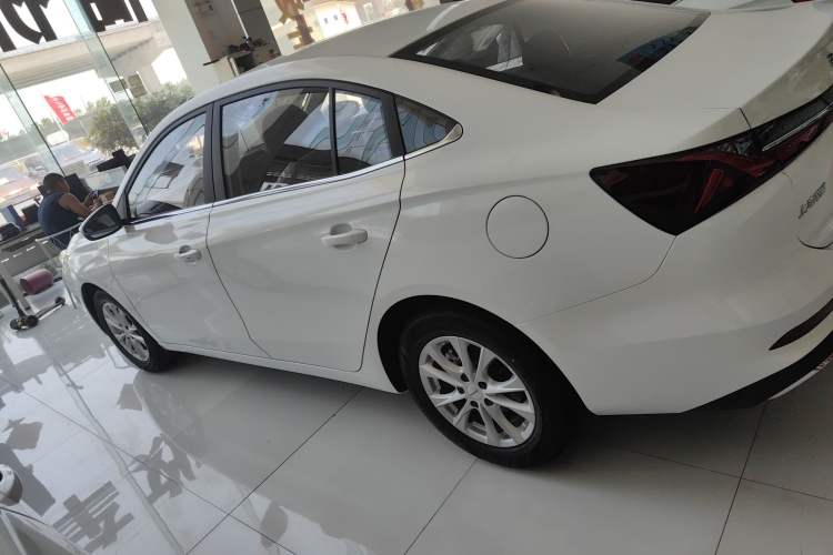 Used Roewe i5 2023 1.5L CVT Luxury Edition
