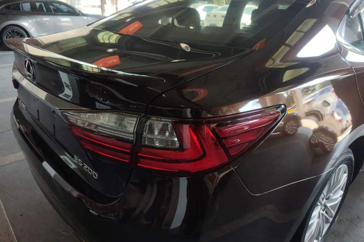 Used Lexus ES 2015 200 Elite Edition
