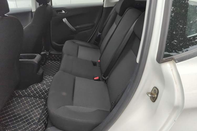 Used Peugeot 2008 2016 230THP Automatic Fashion Edition
