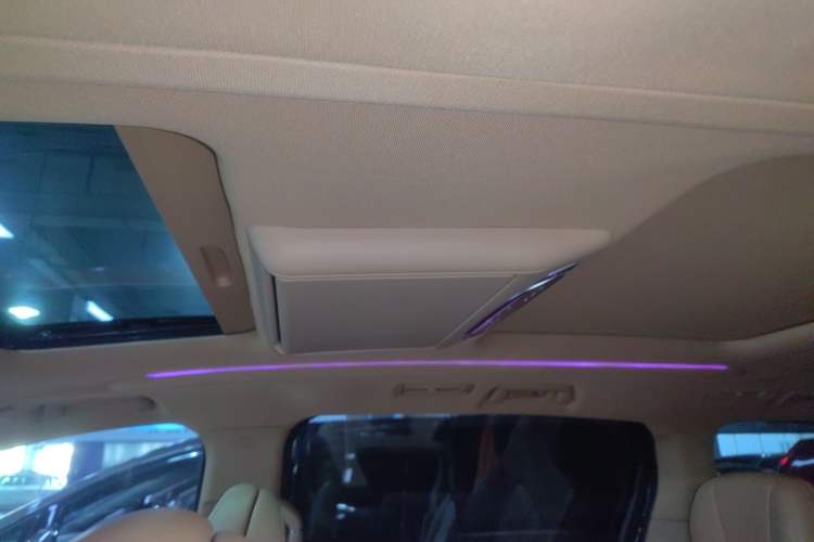 Used VOYAH Dream 2024 PHEV Extended-Range Premium Edition
