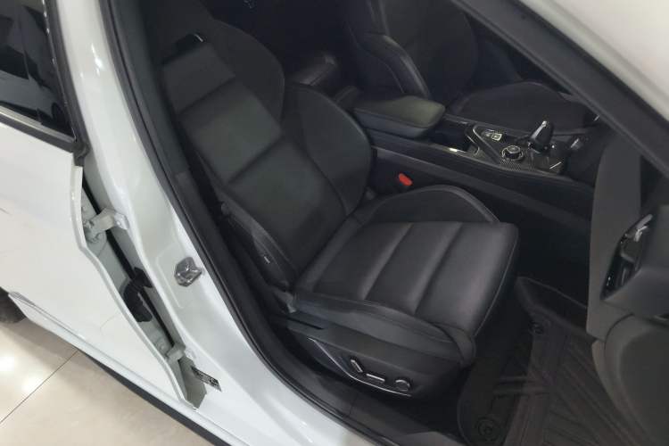 Used Lynk & Co 03 2022 1.5TD DCT JingPro
