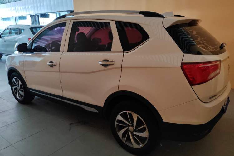 Used Baojun 560 2016 1.8L iAMT Luxury Model