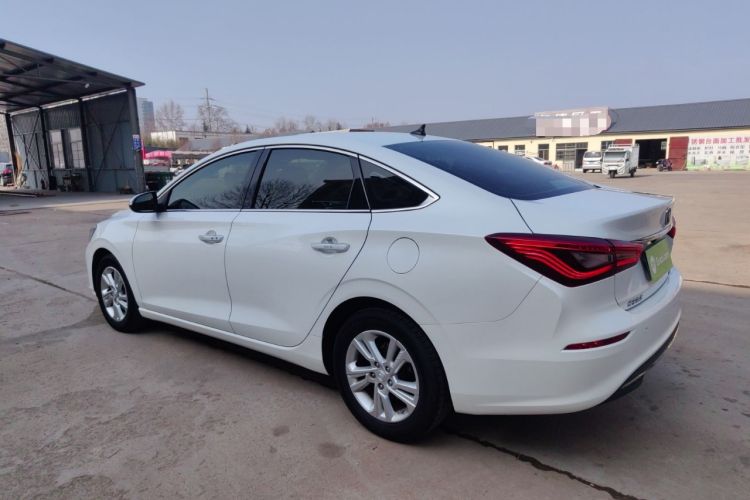 Used Changan Eado 2019 High-Energy Edition 1.6L GDI Manual Pioneer Model China VI Standard

