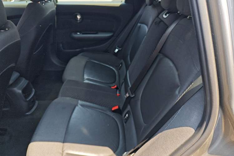 Used  Clubman 2016 Revised 1.5T COOPER
