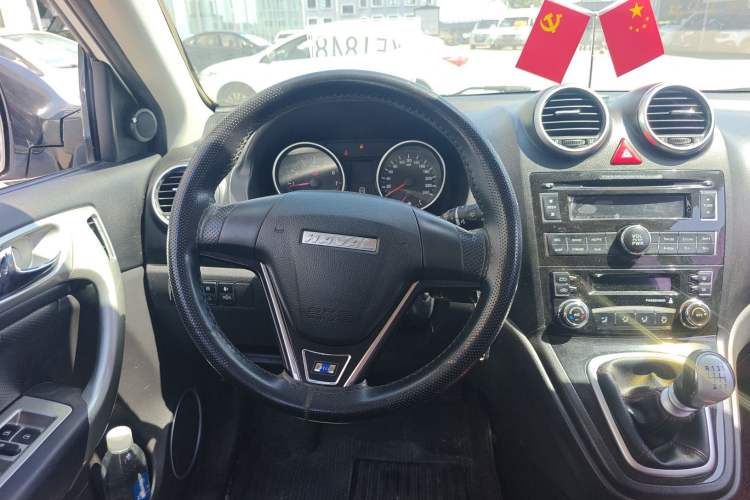 Used Haval H6 2016 Upgraded Model 1.5T Manual Two-Wheel Drive Value Edition
