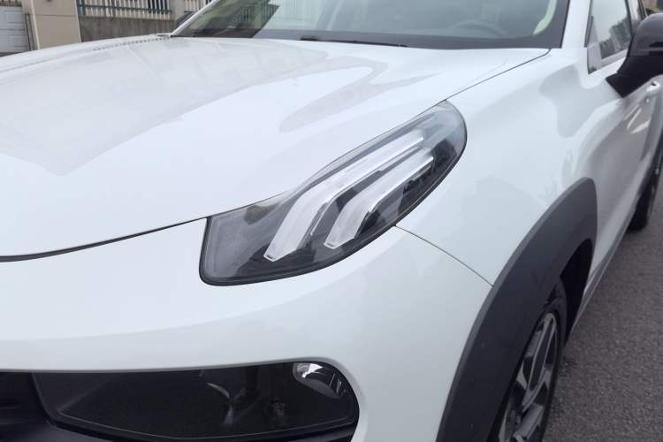 Used Lynk & Co 02 2018 1.5T DCT Two-Wheel Drive Pro Version China V Emission Standard
