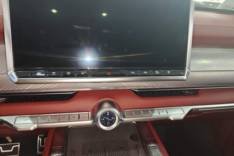 Used Tank 500 New Energy 2023 Hi4-T
