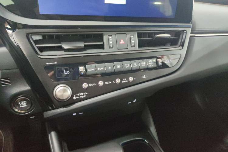 Used Lexus ES 2023 200 Excellence Edition