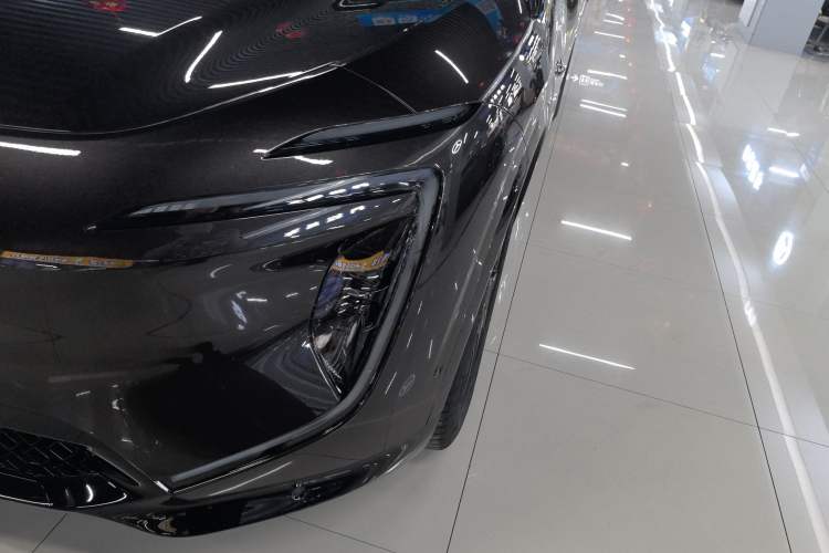 Used  07 2024 Max Extended-Range Edition
