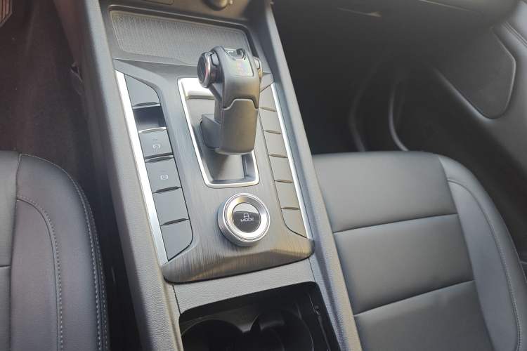 Used Great Wall Poer 2023 2.0T Commercial Version Automatic Diesel 4x4 Elite Long-Box GW4D20M