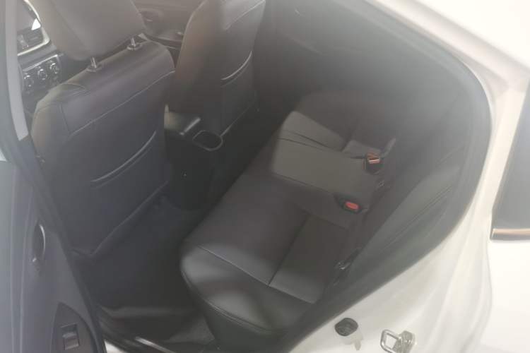 Used Toyota YARiS L 2017 1.5E CVT Dynamic Edition
