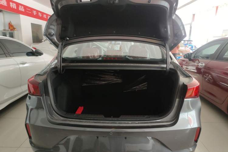 Used Changan Eado 2025 PLUS 1.4T Dual-Clutch High-Energy Version
