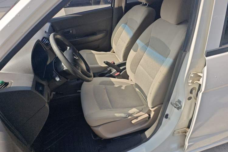 Used Wuling Hongguang 2015 1.5L S Basic Version China V Standard
