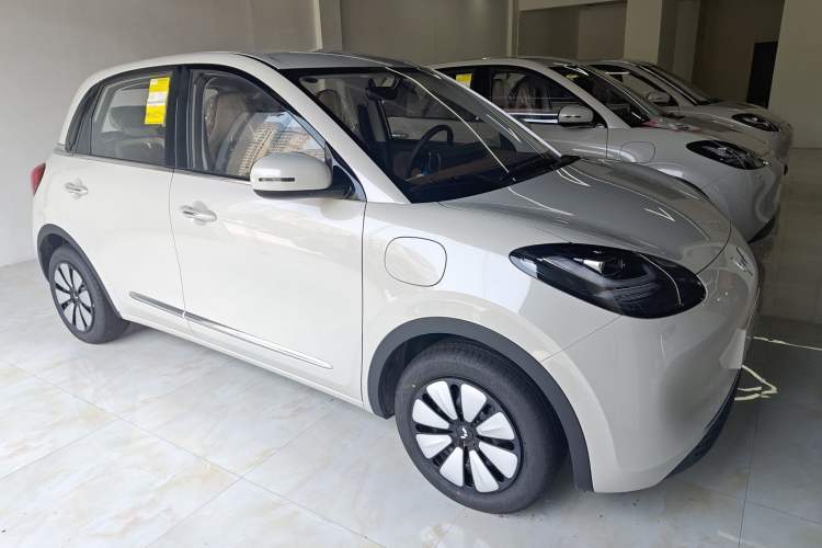 Used Wuling Bingo 2024 333 km Enjoyment Version
