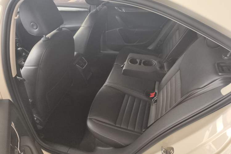 Used Skoda Octavia 2017 TSI280 DSG Smart Drive Edition
