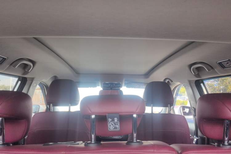 Used JETOUR X70 2023 1.5T DCT Overpass PRO+ Edition 7 Seats
