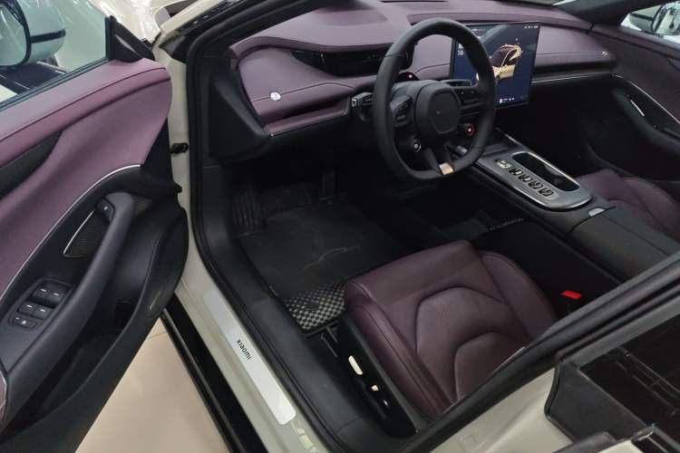 Used  SU7 2024 Rear-Drive Ultra-Long Range Advanced Pro-Level Intelligent Driving Version
