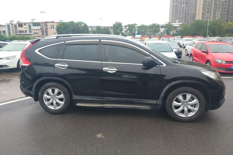 Used Honda CR-V 2012 2.0L two-wheel drive urban version
