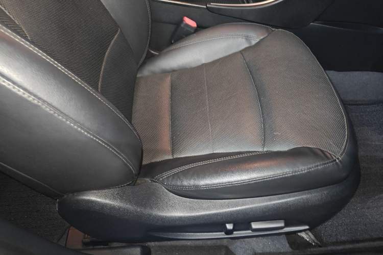 Used Hyundai Sonata 2013 2.4L Automatic Leading Edition China V Standard