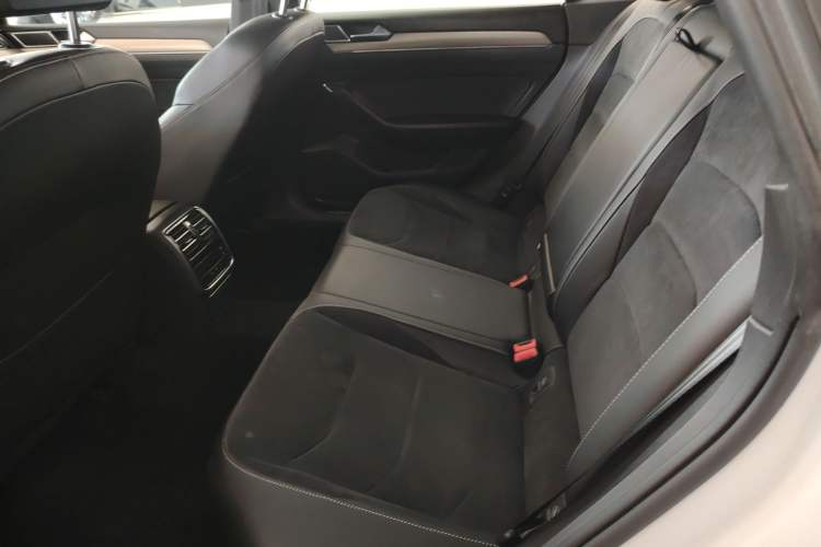 Used Volkswagen FAW-Volkswagen CC 2020 330TSI Huayan Edition China VI Standard
