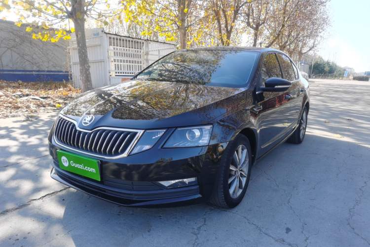 Used Skoda Octavia 2018 1.6L Automatic Comfort Edition

