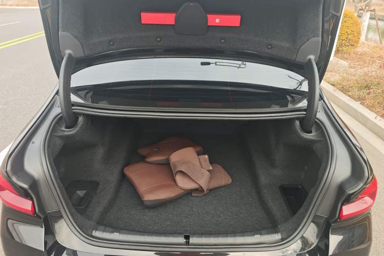 Used BMW 5 Series 2023 530Li Leading Model M Sport Package
