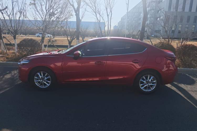Used Mazda Mazda 3 Axela 2017 Sedan 1.5L Automatic Luxury Model Emission Standard China V
