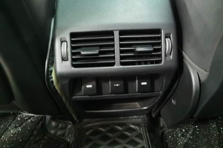 Used Land Rover Discovery Sport 2020 249 PS R-Dynamic Performance Tech Edition 5 Seats