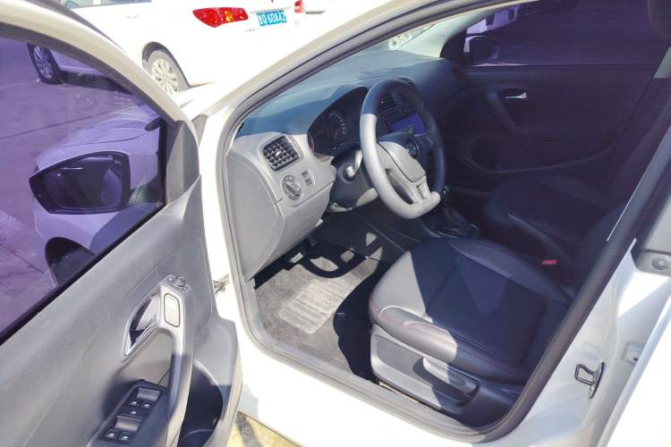 Used Volkswagen Polo 2016 1.4L Automatic Trendy Model
