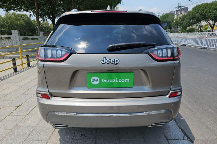 Used  Cherokee 2019 2.0T Four-Wheel Drive All-Round Version China VI
